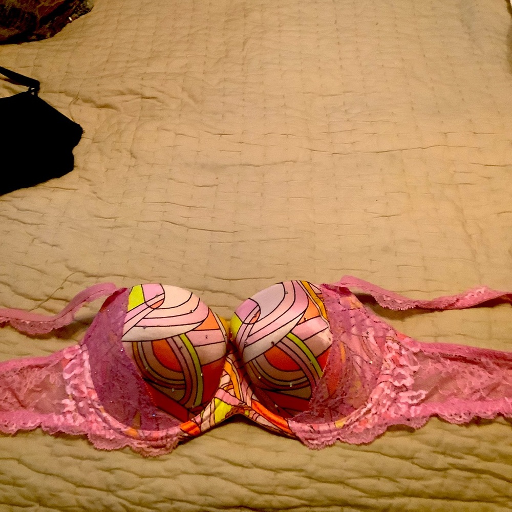 Victoria’s Secret bra